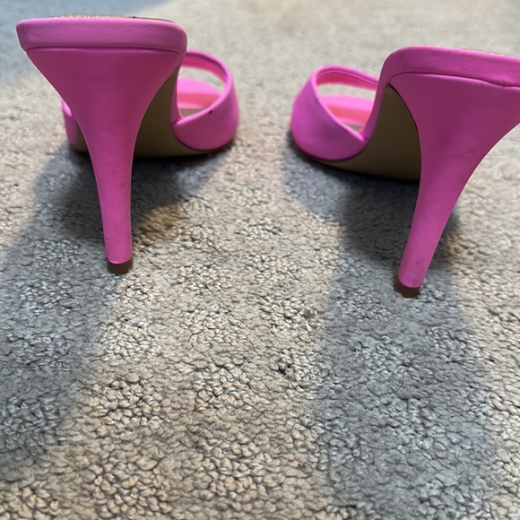 Cute neon pink mules - Steve Madden - Picture 5 of 7